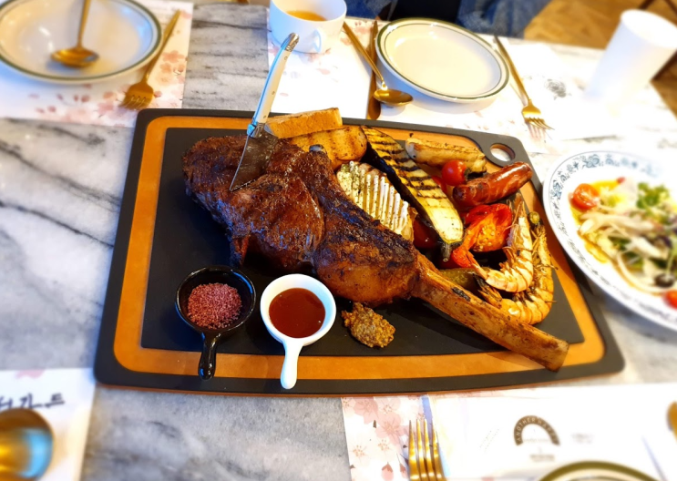 곡성 맛집 - 토마호크 스테이크 맛보러 곡성가든 가자!