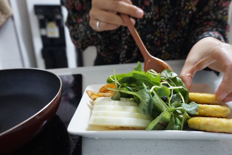  닭가슴살과 두부의 담백한 맛으로 다이어트하기 좋은 식품 닭가슴살두부전