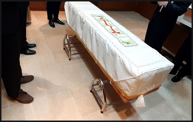  신촌세브란스병원 장례식장 상주 분들에 수신호를 이해했던 우리