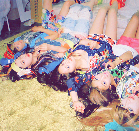 어디서도 본 적도 들은 적도 없는 f(x)의 함수 바이브 PLAYLIST