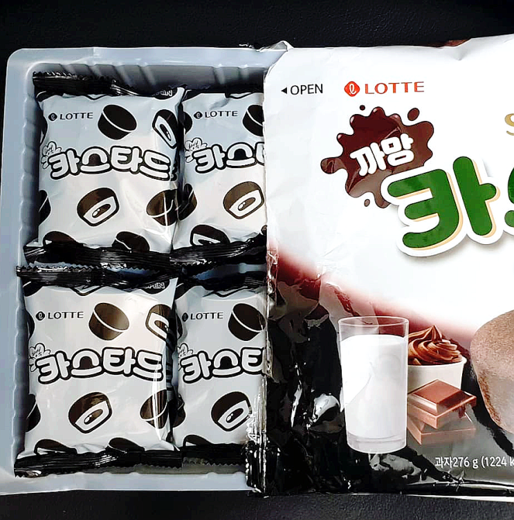 롯데과자 까망 카스타드 더블초코 달지 않고 진한 초코케이크로 후식 롯데과자 까망 카스타드 더블초코 달지 않고 진한 초코케이크로 후식