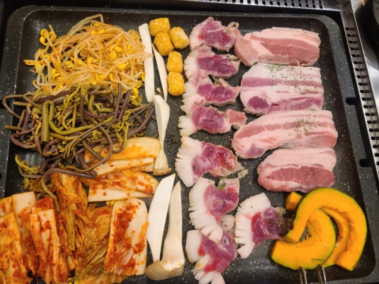  울산 고기집/가성비 대패삼겹살&삼겹살을 신선한 샐러드바와 함께 즐길 수 있는 감성대패!