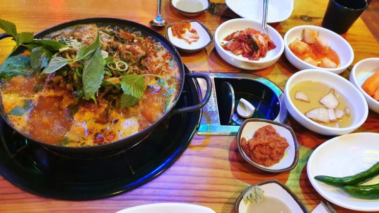  부여맛집 백제의집 백제탑 감자탕 라면사리 무한리필