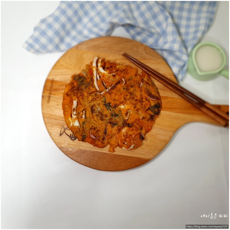  백종원 김치전 바삭하게 만들기 오징어넣어 김치부침개 만드는 법!