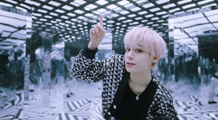  [MV] 원어스 (ONEUS) _ BLACK MIRROR [뮤비/가사/듣기]