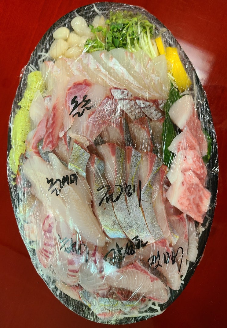  [노량진수산시장] 인어교주해적단 《전라상회》오마카세 모둠회 후기