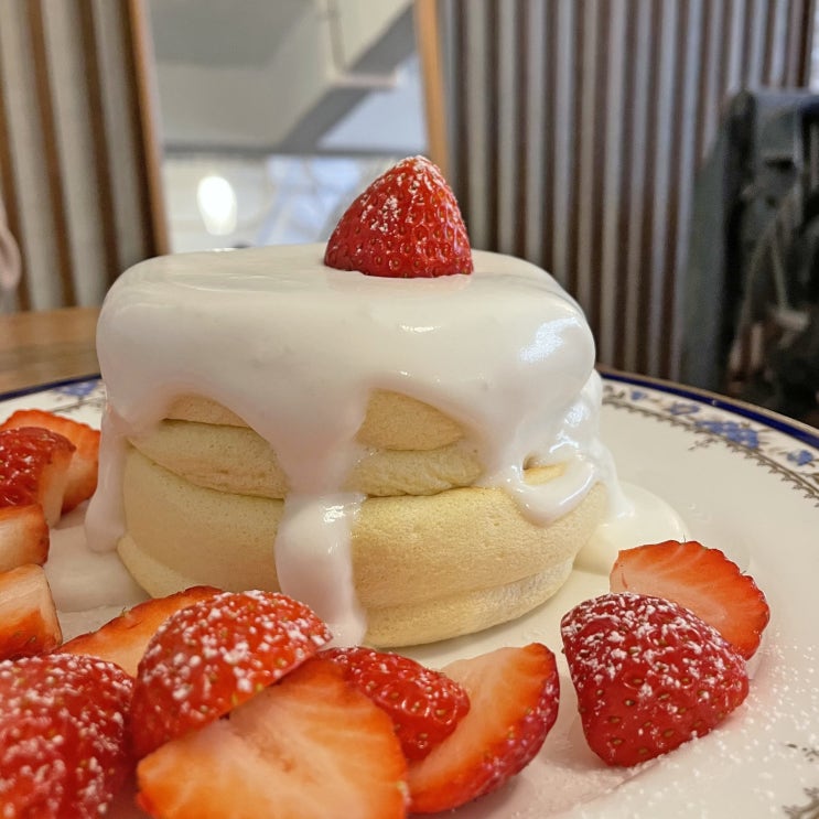  대구 삼덕동 수플레가 맛있는 카페, 럭키맨션