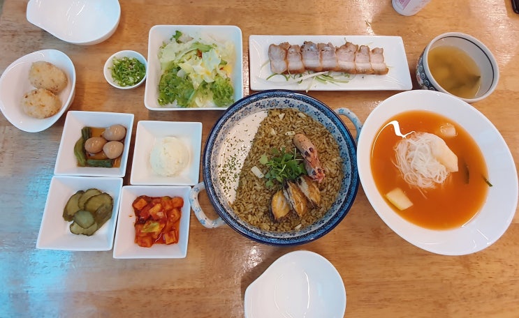 제주 맛집 오전열한시 !! 전복볶음밥 동치미국수, 수육의 환상의 조합~  먹고 또 먹고, 맛있으니까 ~~