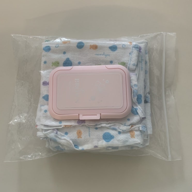  8개월아기-물티슈캡을 활용한 엄마표놀이