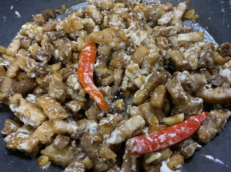 [오늘일기] Sisig 필리핀돼지고기요리