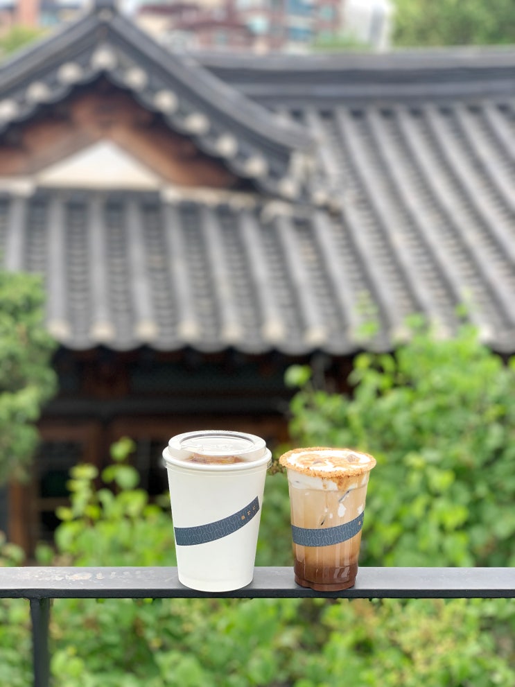  종로 루프탑 카페 아르크 Cafe arc 인왕산 뷰