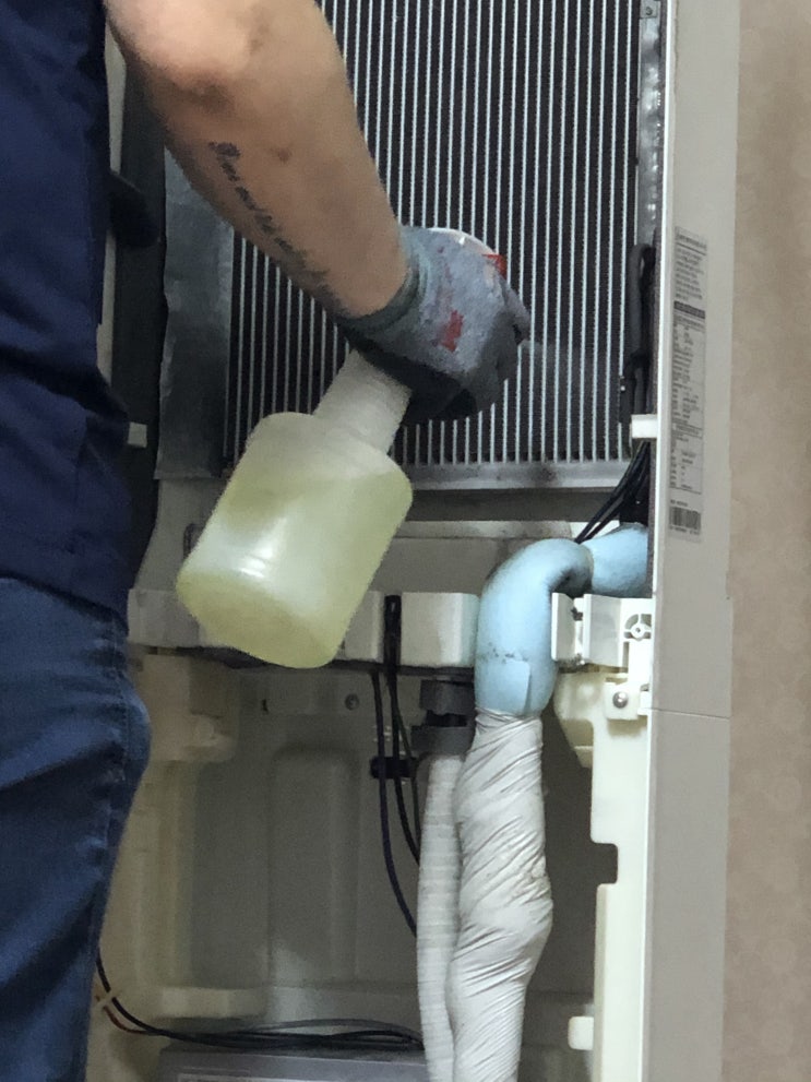  에어컨 분해 청소 후기 (내돈내산)