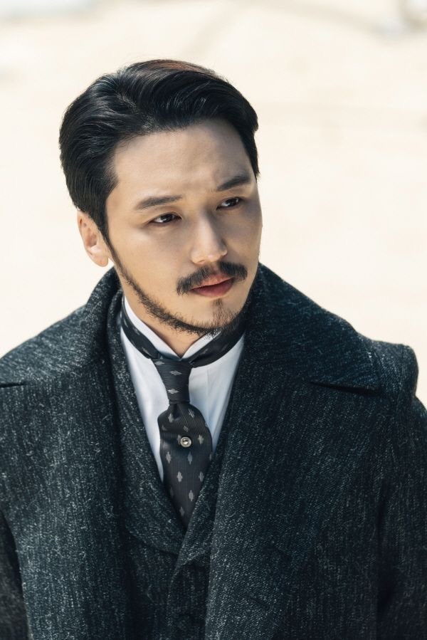 변요한 머리 포마드 가일컷 분석