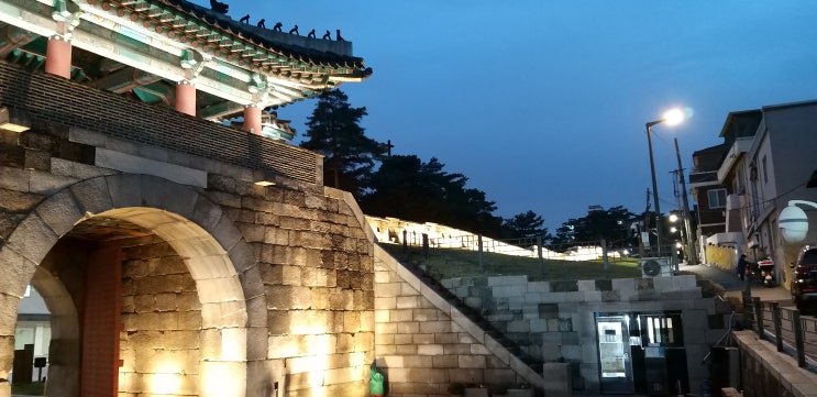  [오늘일기] 회사에서 신당역까지 가는길에 보이는 광희문..