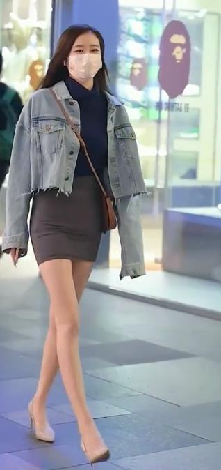  남자들이 좋아하는 다리 길이- 대륙 미녀 다리 감상하기 !