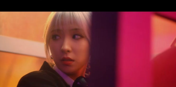  [MV] 우주소녀 더 블랙 _ Easy [뮤비/가사/듣기]