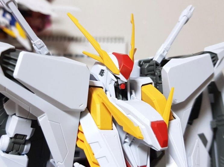  HGUC 크시건담 (가조립)
