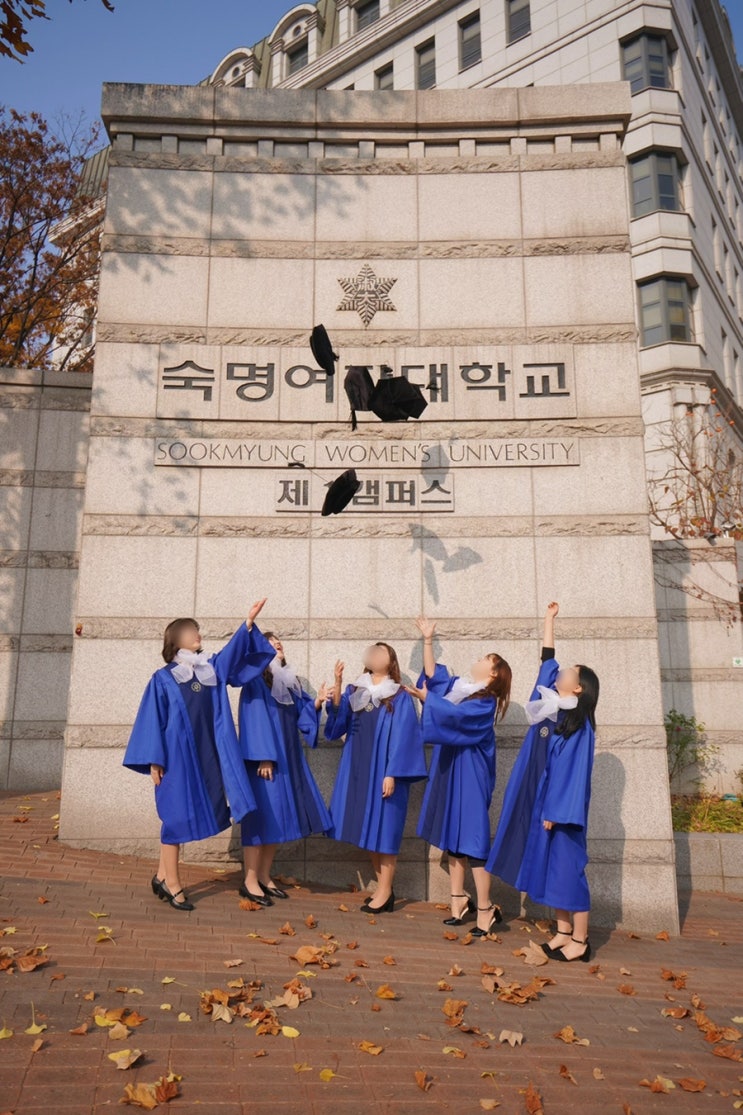 [숙명여자대학교 / 졸업스냅] 졸업하니까 더 가고 싶은 학교 / 졸업 스냅 단체 사진 포즈 / 세상을 바꾸는 부드러운 힘 / 눈송이 캠퍼스 스냅 사진 / 랜선 학교 투어