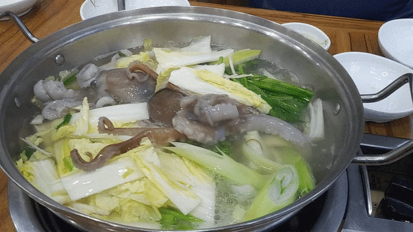  [시청역] 덕수궁맛집 시청역맛집 '무교동낙지애보쌈'의 산낙지 연포탕