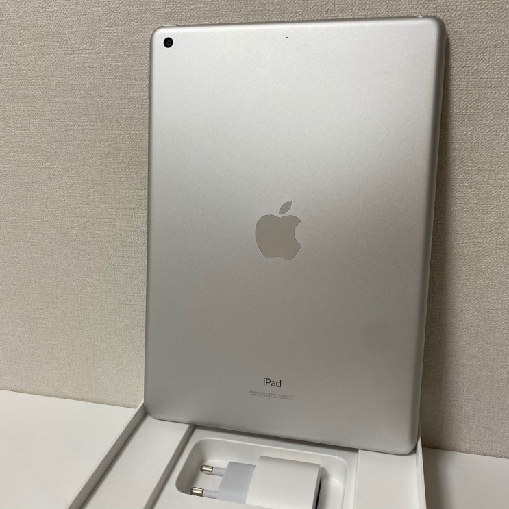  APPLE 아이패드 8세대 wifi 128G "실버" 개봉기