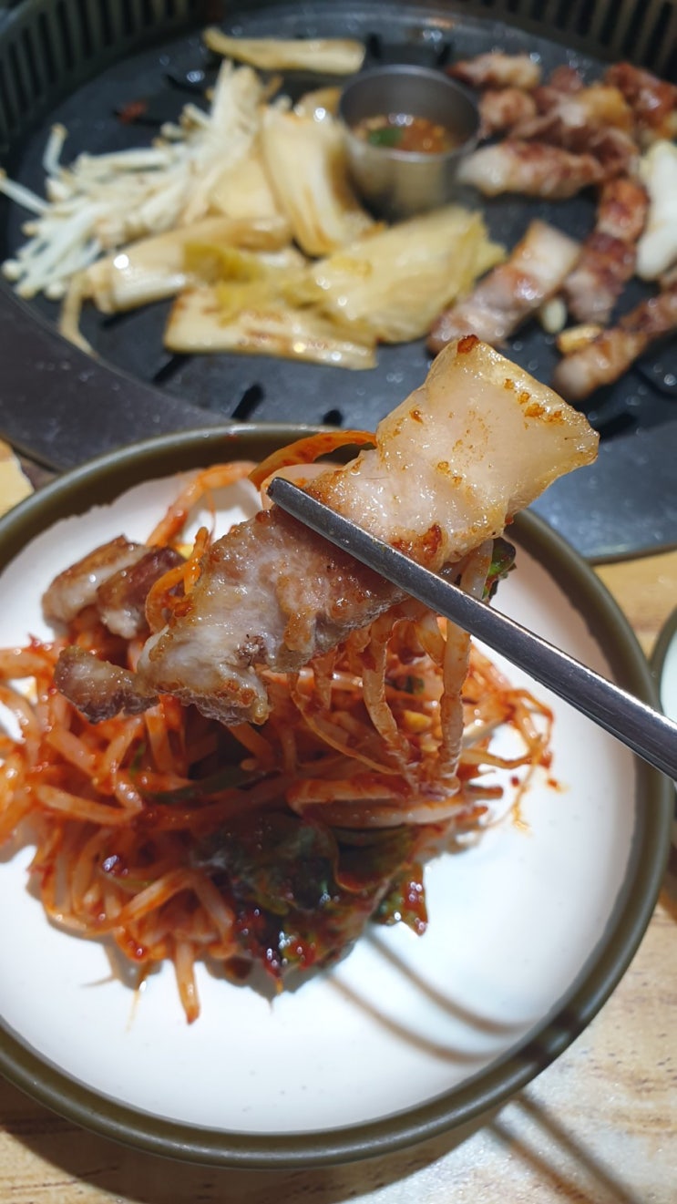  장유흑돼지 오겹살, 장유 삼겹살 맛집 - 맛찬들