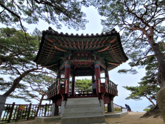 양양 가볼만한곳 하조대 등대 &육각정 & 전망대와 둘레길 산책 양양 가볼만한곳 하조대 등대 &육각정 & 전망대와 둘레길 산책