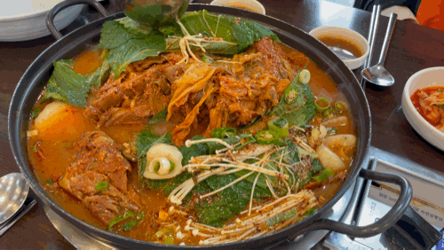  계속 생각나는 공릉역 감자탕 맛집 칠형제우리감자탕