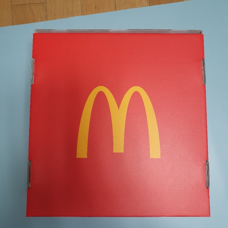 맥도날드 한정판 피크닉 세트 고민하다 결국 구입 맥도날드 한정판 피크닉 세트 고민하다 결국 구입