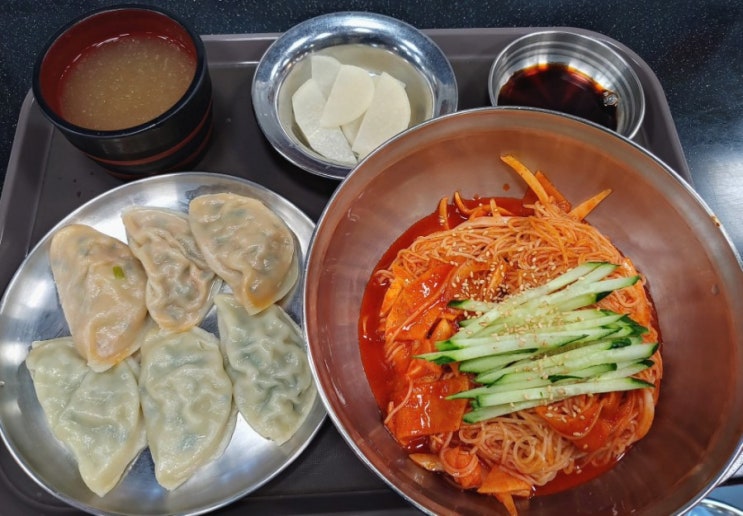  < 가락시장역 > 북촌손만두 롯데마트송파점 비빔국시 찐만두 :)
