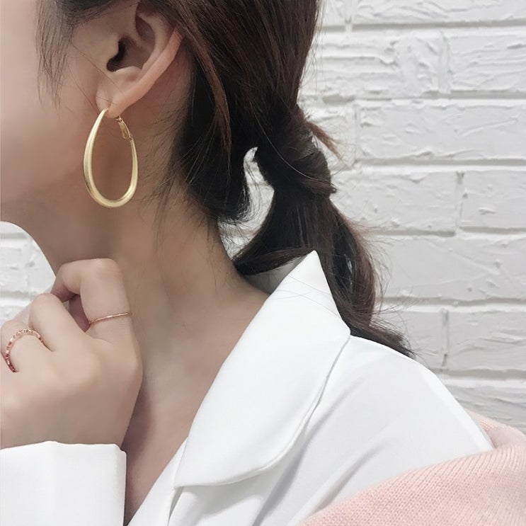 가성비 뛰어난 초콜리트쥬얼리 펄레인 무광 링 귀걸이 (2color) 추천해요 가성비 뛰어난 초콜리트쥬얼리 펄레인 무광 링 귀걸이 (2color) 추천해요