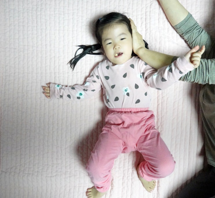 4살 유아 접촉성피부염 피그먼트 아기 여름 이불 패드 추천