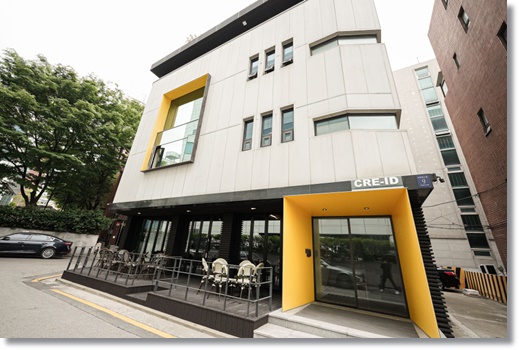  국내 유일 수족관 컨셉 서울 강남 오이스터바 [설천오이스터바]
