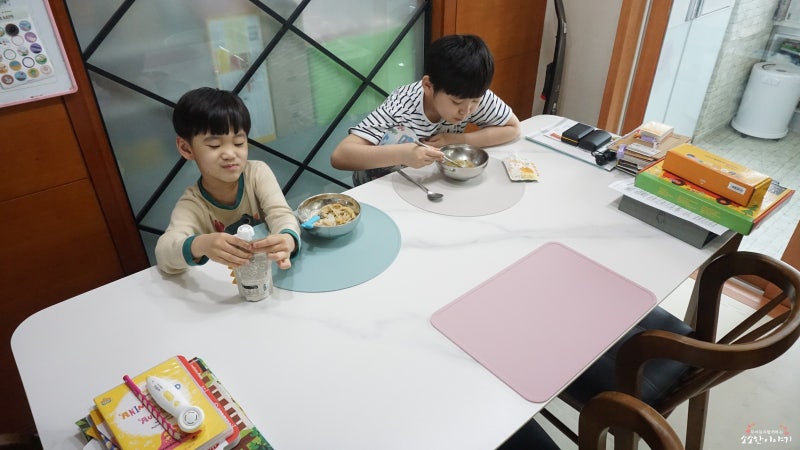 식탁 실리콘 테이블매트 국산 사용해요 텐바이텐