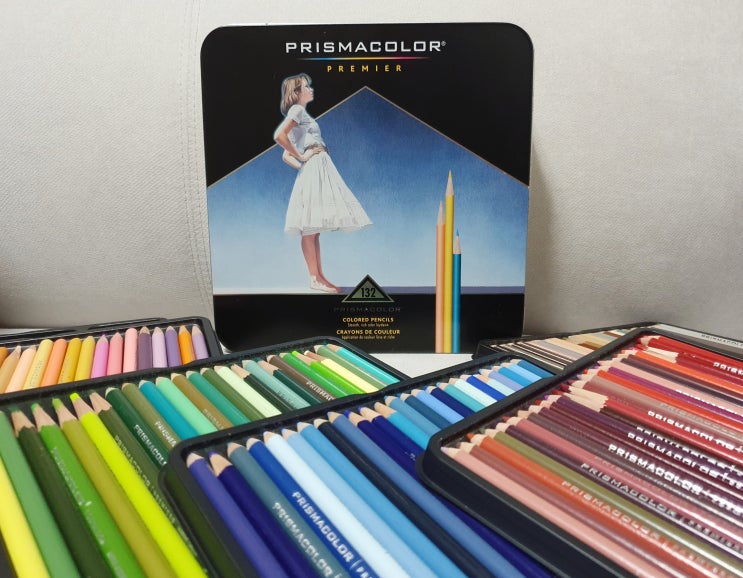프리즈마 색연필 132색 유성 최저가로 산 후기 전문가용 색연필