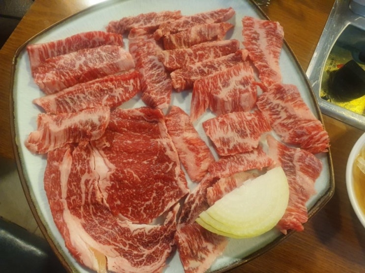 서울 시청 회식 장소로 좋은 숨은 골목 맛집 <일품가든> 한우모듬 구이 서울 시청 회식 장소로 좋은 숨은 골목 맛집 <일품가든> 한우모듬 구이