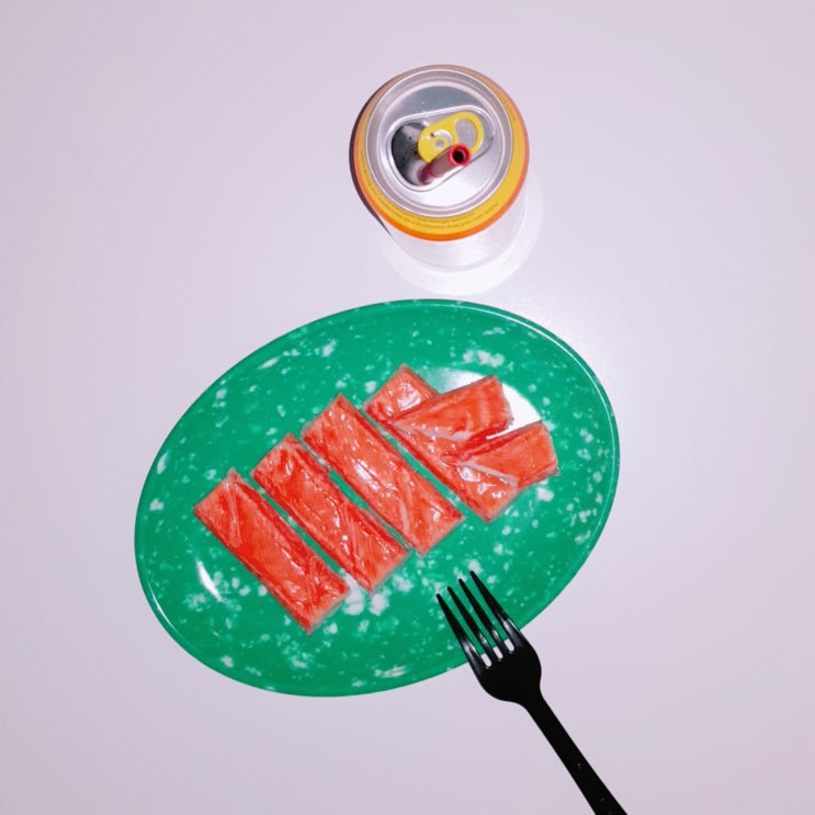 혼술 메뉴 추천, 속살의 미 맛살 + 망고링고 캔맥주 꿀조합! 혼술 메뉴 추천, 속살의 미 맛살 + 망고링고 캔맥주 꿀조합!