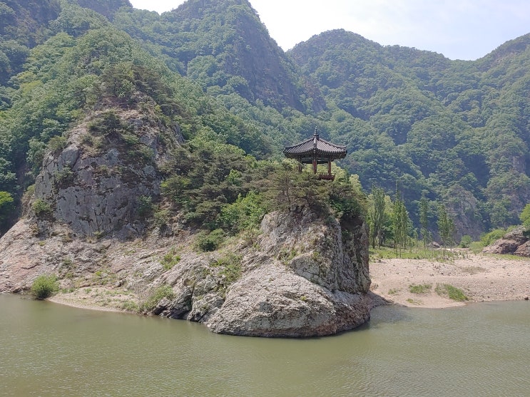 충청북도 영동여행 (한천팔경의 1경 : 월류봉)