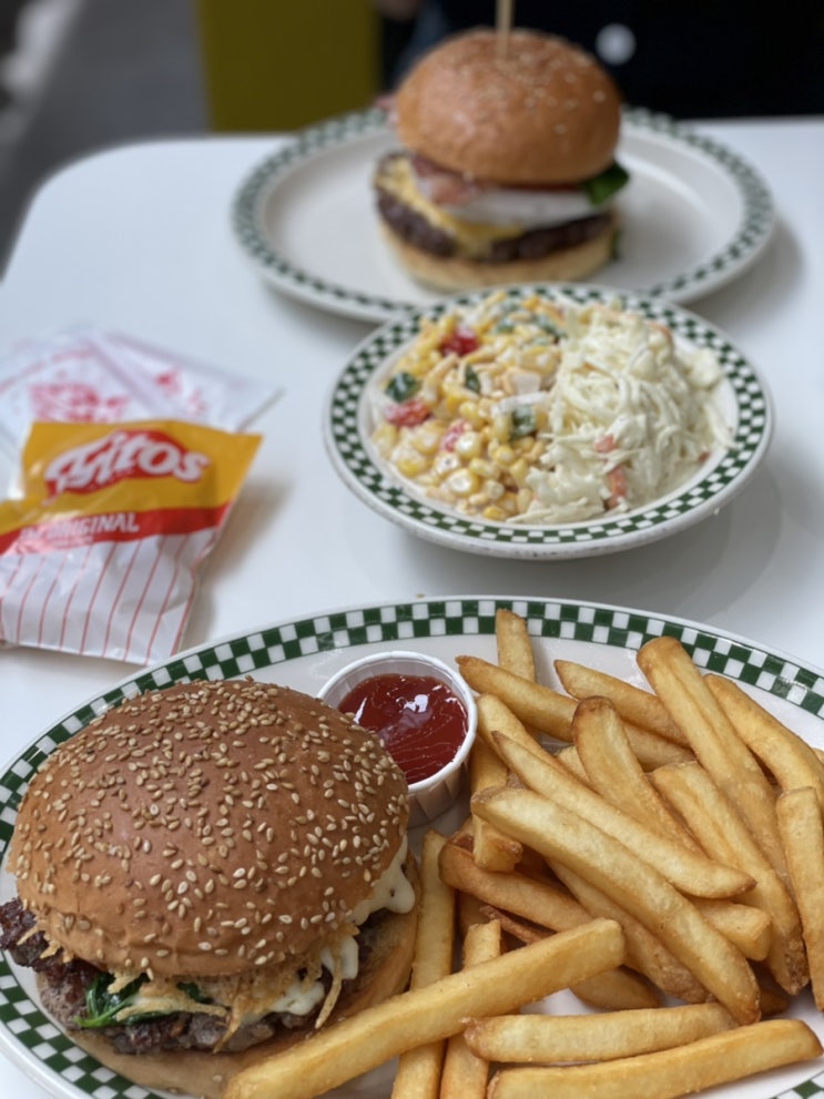  [여의도 브루클린더버거조인트] 고급 맥도날드같던 수제버거맛집 솔직후기