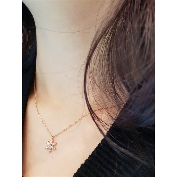 많이 찾는 로제도르 골든듀AMC 14k 로즈골드 눈 결정 목걸이 추천해요 많이 찾는 로제도르 골든듀AMC 14k 로즈골드 눈 결정 목걸이 추천해요
