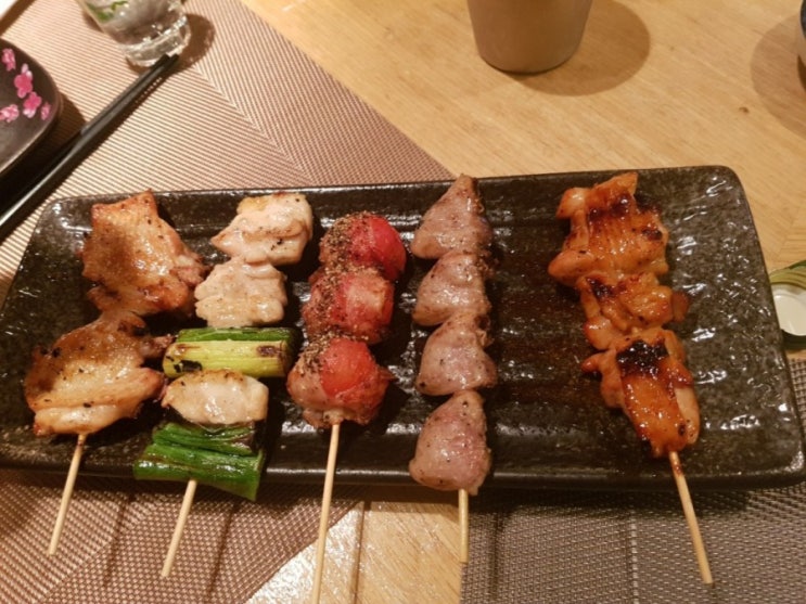 방울 토마토 꼬치까지 맛있는 야키토리 <고우> 청담점 방울 토마토 꼬치까지 맛있는 야키토리 <고우> 청담점