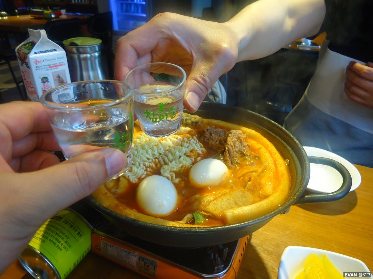  잠실새내역 맛집 모범떡볶이1976 신천점 떡볶이에 쏘맥 할 수 있는 곳