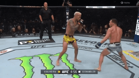 UFC 262: 올리베이라 vs 챈들러 리뷰(GIF) 최초 역전승으로 챔피언 등극 UFC 262: 올리베이라 vs 챈들러 리뷰(GIF) 최초 역전승으로 챔피언 등극