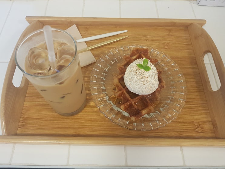 혼자오기 좋은 #제주카페 #엄블랑호다. 혼자오기 좋은 #제주카페 #엄블랑호다.
