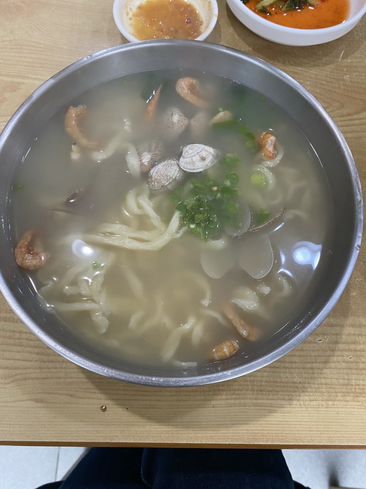  [내돈내산]하성 손칼국수에서 비오는날 점심을 먹었다.