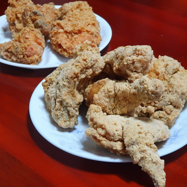  [먹거리 리뷰] KFC 화곡역점 반반버켓(핫크리스피 치킨+콘소메 치킨) 먹어본 후기