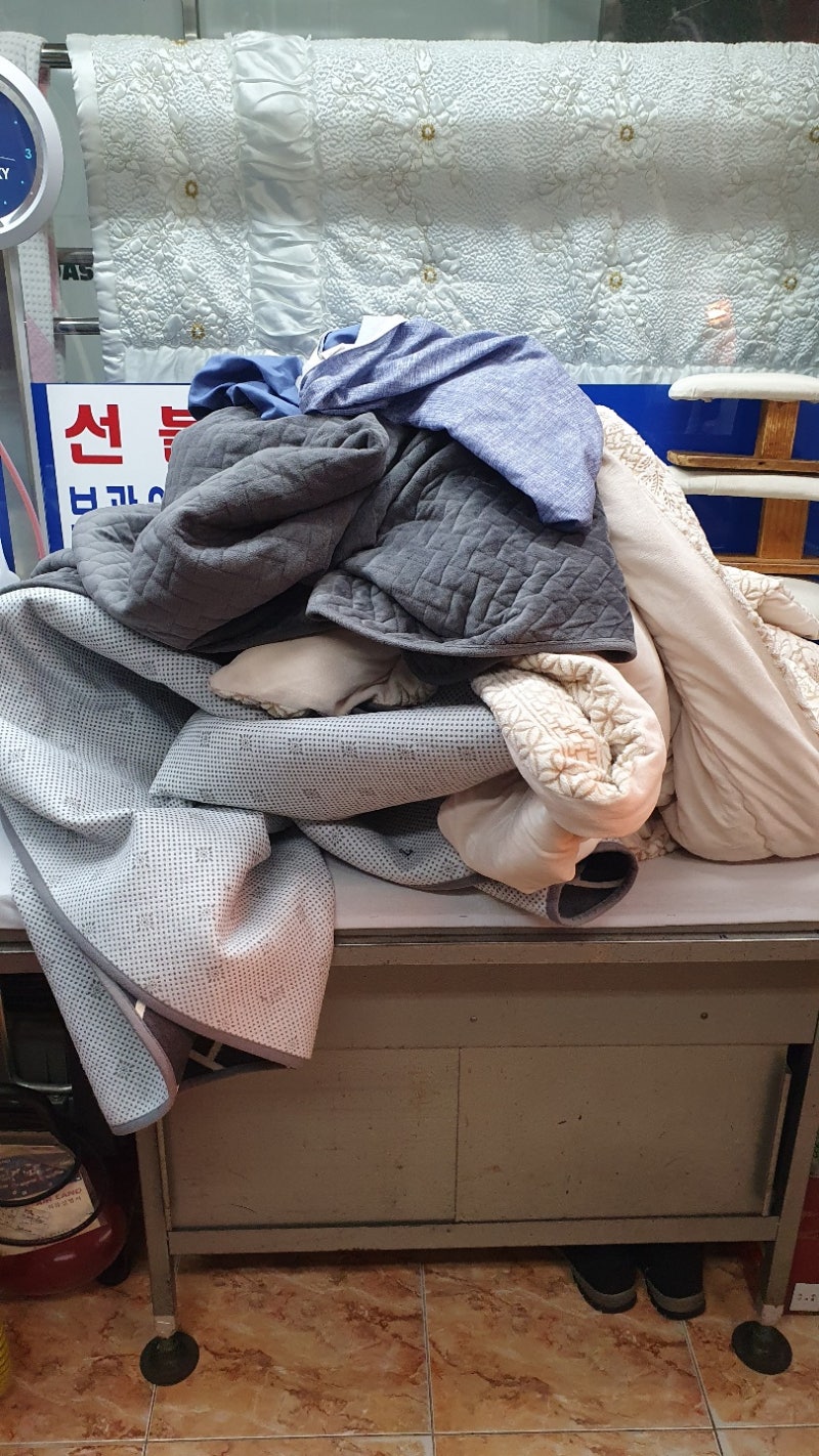 안녕하세요 카페트 세탁 청소 이불빨래 이불세탁 전문 세탁소 입니다 무료 수거해서 배달까지 호매실동 권선동 세류동 매탄동 원천동 고등동  인계동 매교동 이의동 광교 지동 망포동 우만동 : 네이버 블로그