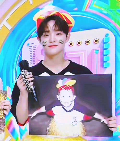 인기가요 MC 니니니 지훈,성찬,유진 AB6IX 박우진 엔하이픈 성훈 무대 움짤! 인기가요 MC 니니니 지훈,성찬,유진 AB6IX 박우진 엔하이픈 성훈 무대 움짤!