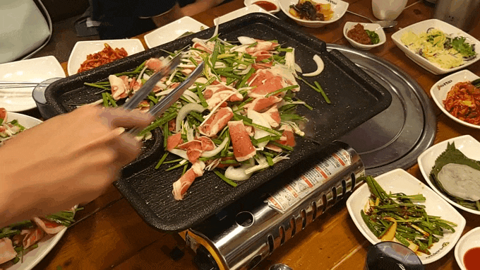  오리고기맛집 역시 와우리장작구이 화성점