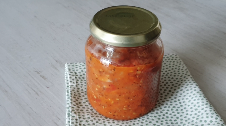  소박한 비건 토마토소스 만들기