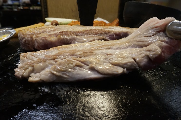  DMC 상암동맛집 한상가득 왕솥뚜껑 한상차림